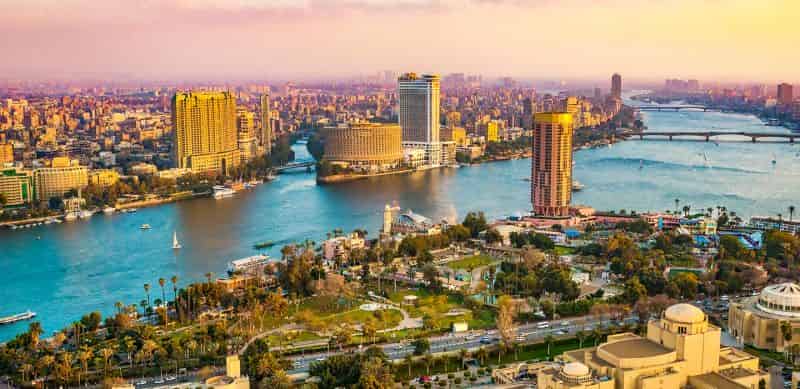 ستاندرد أند بورز تعدل نظرتها المستقبلية للاقتصاد المصري إلى سلبية